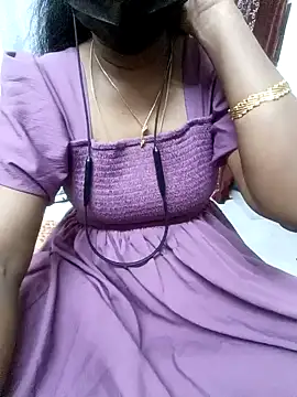 Snapshot of Tamil_Vishalini chatting on 01/22/25, 08:29 Tamil Vishalini online show from 01/22/25, 08:29