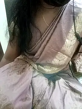 Snapshot of Tamil_Vishalini chatting on 01/24/25, 09:39 Tamil Vishalini online show from 01/24/25, 09:39