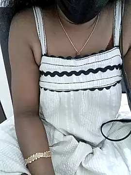 Snapshot of Tamil_Vishalini chatting on 02/06/25, 01:16 Tamil Vishalini online show from 02/06/25, 01:16