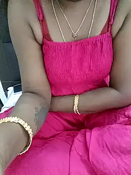 Snapshot of Tamil_Vishalini chatting on 02/06/25, 04:21 Tamil Vishalini online show from 02/06/25, 04:21