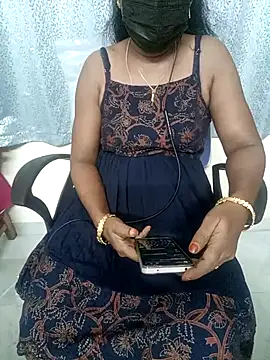 Snapshot of Tamil_Vishalini chatting on 02/19/25, 04:55 Tamil Vishalini online show from 02/19/25, 04:55