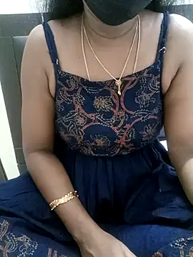 Snapshot of Tamil_Vishalini chatting on 02/20/25, 01:03 Tamil Vishalini online show from 02/20/25, 01:03