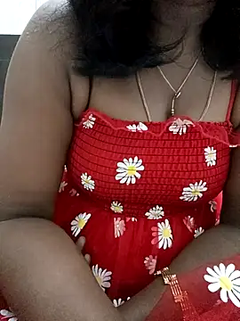 Snapshot of Tamil_Vishalini chatting on 09/21/25, 04:30 Tamil Vishalini online show from 09/21/25, 04:30