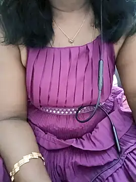 Snapshot of Tamil_Vishalini chatting on 11/06/25, 05:41 Tamil Vishalini online show from 11/06/25, 05:41