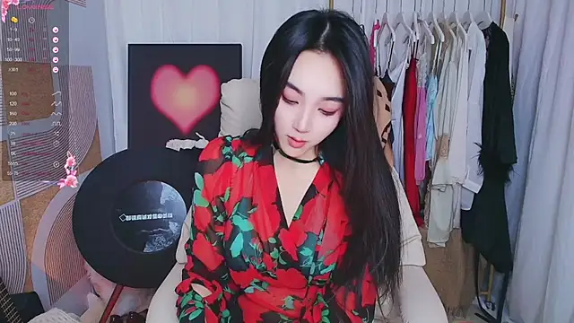 xiaotiantian-76 online show from 11/17/25, 02:28