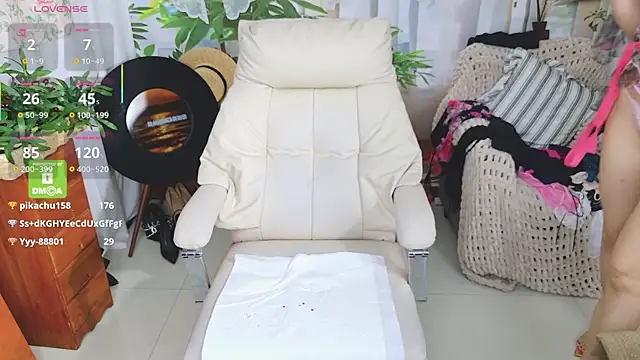 xiaotiantian-76 online show from 04/20/26, 02:20