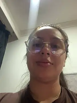 Snapshot of Gretta_Hot chatting on 02/04/25, 10:45 Gretta Hot online show from 02/04/25, 10:45