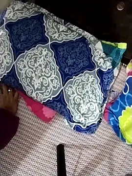 Snapshot of Rinku-Rani chatting on 10/23/25, 01:32 Rinku-Rani online show from 10/23/25, 01:32