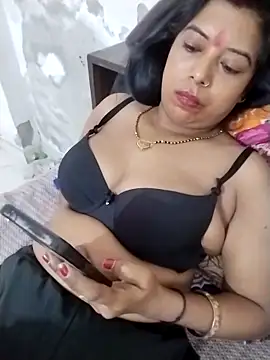 Snapshot of Rinku-Rani chatting on 10/24/25, 01:46 Rinku-Rani online show from 10/24/25, 01:46