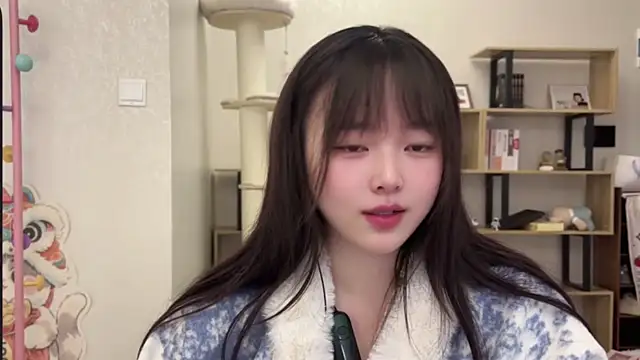 Chenjing0 online show from 11/26/25, 04:46