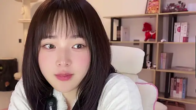 Chenjing0 online show from 03/24/26, 12:32