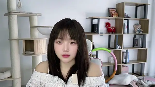 Chenjing0 online show from 04/19/26, 05:07