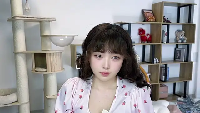 Chenjing0 online show from 04/22/26, 01:34