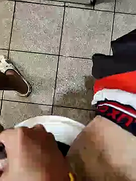 Snapshot of dreamers_dick chatting on 01/17/25, 02:18 dreamers dick online show from 01/17/25, 02:18