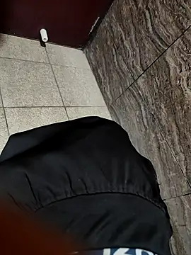 Snapshot of dreamers_dick chatting on 01/29/25, 07:00 dreamers dick online show from 01/29/25, 07:00