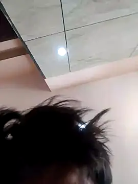 Snapshot of dreamers_dick chatting on 03/13/25, 04:05 dreamers dick online show from 03/13/25, 04:05