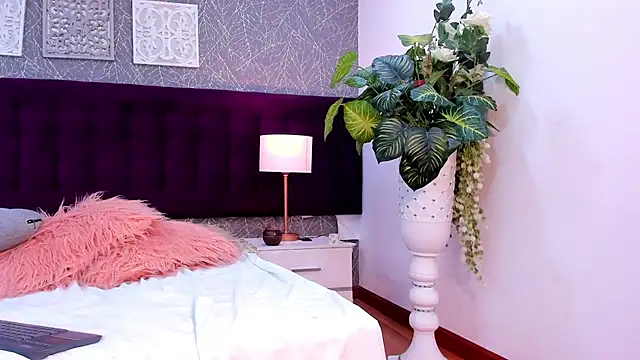 LiaCathaleya online show from 03/15/25, 12:15