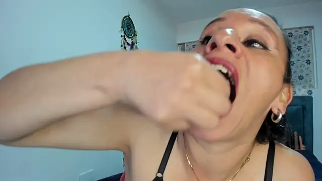 sofi saliva2511 online show from 01/13/26, 05:51