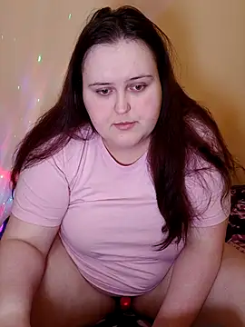 Snapshot of Masha_meow chatting on 04/25/26, 08:28 Masha meow online show from 04/25/26, 08:28