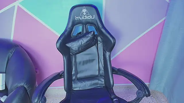 katy handerson online show from 10/16/25, 02:18