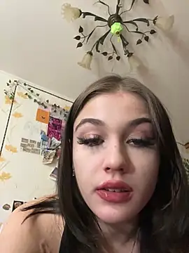 Snapshot of Wixc chatting on 01/20/25, 04:23 Wixc online show from 01/20/25, 04:23