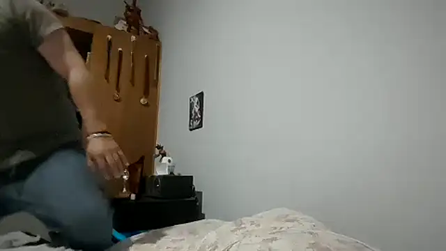 shaggy696909 online show from 02/12/25, 04:12