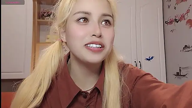 Lucky-xiuxiu online show from 02/26/25, 07:31