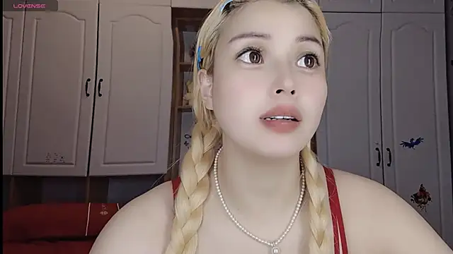 Lucky-xiuxiu online show from 03/04/25, 05:11