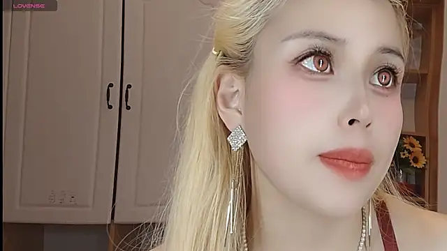 Lucky-xiuxiu online show from 03/06/25, 06:08