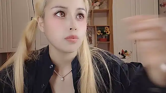 Lucky-xiuxiu online show from 03/12/25, 07:02