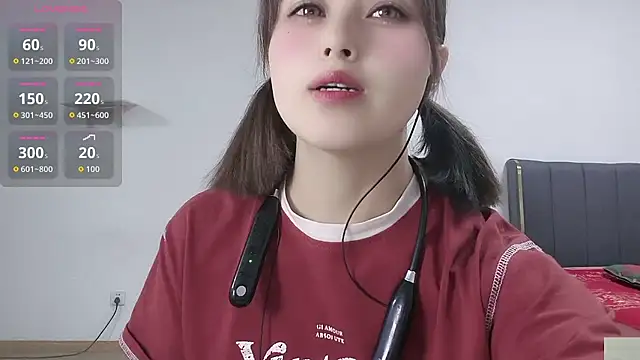 Lucky-xiuxiu online show from 09/10/25, 01:22