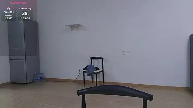 Lucky-xiuxiu online show from 09/12/25, 02:17