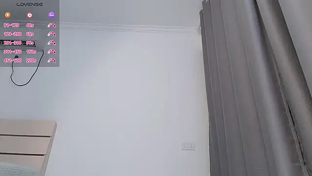 Lucky-xiuxiu online show from 12/05/25, 04:14