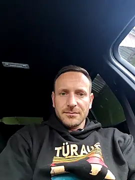 Geiler Staender online show from 10/28/25, 10:19