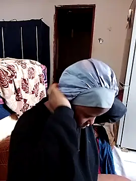 KMbesxxx online show from 11/23/25, 05:07