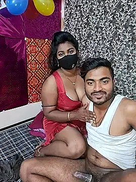 Snapshot of SEXY-CHAHAT chatting on 01/19/25, 04:57 SEXY-CHAHAT online show from 01/19/25, 04:57