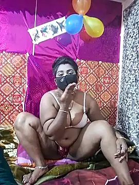 Snapshot of SEXY-CHAHAT chatting on 01/21/25, 10:41 SEXY-CHAHAT online show from 01/21/25, 10:41