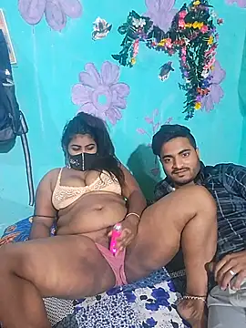Snapshot of SEXY-CHAHAT chatting on 03/03/25, 02:37 SEXY-CHAHAT online show from 03/03/25, 02:37