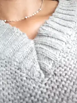 BELLA--26 online show from 02/10/25, 03:10