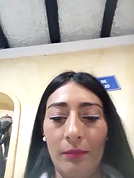 BELLA--26 online show from 03/08/25, 05:33