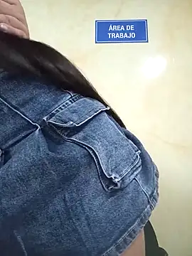 BELLA--26 online show from 03/10/25, 02:26