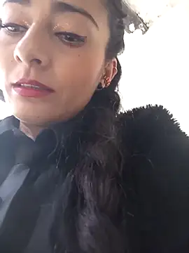 BELLA--26 online show from 03/19/25, 08:54