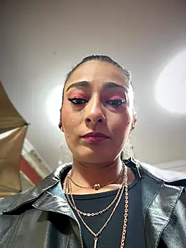 BELLA--26 online show from 10/20/25, 02:06