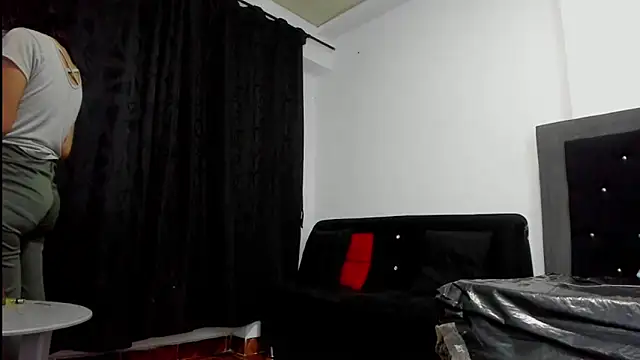 Snapshot of violetadumsper chatting on 02/26/25, 02:59 violetadumsper online show from 02/26/25, 02:59