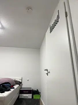 Mia-Fuchs online show from 03/11/25, 08:09