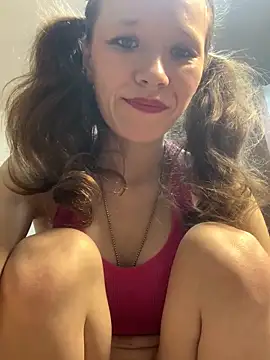 Snapshot of zasmin3 chatting on 03/19/25, 11:57 zasmin3 online show from 03/19/25, 11:57