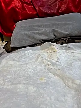 Snapshot of zasmin3 chatting on 10/08/25, 12:08 zasmin3 online show from 10/08/25, 12:08