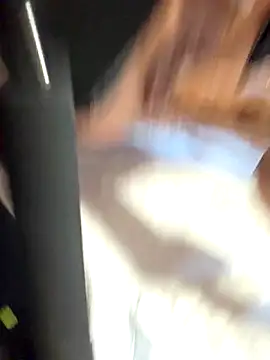 Snapshot of zasmin3 chatting on 10/26/25, 11:53 zasmin3 online show from 10/26/25, 11:53