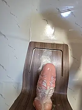 Snapshot of zasmin3 chatting on 11/18/25, 11:59 zasmin3 online show from 11/18/25, 11:59