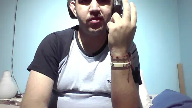 Snapshot of Elrep_tile chatting on 01/31/25, 06:02 Elrep tile online show from 01/31/25, 06:02